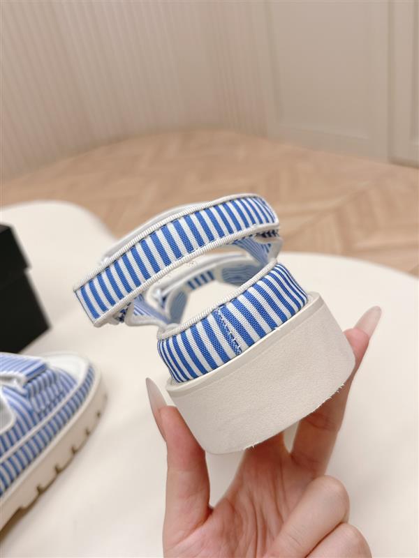 20251128184436999 280